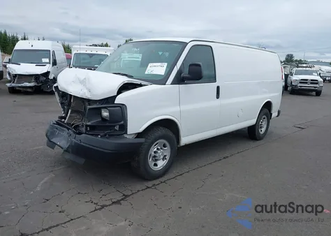 2016 Chevrolet Express 2500 Work Van z USA, uszkodzony, nr VIN 1GCWGAFF7G1237158